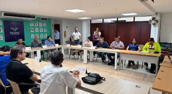 Reunión de empresarios y autoridades. / Foto: cortesía