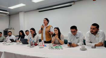 La viceministra de Asuntos Agropecuarios, Geidy Ortega, lideró la mesa de trabajo. / Foto Cúcta
