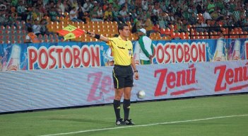 El línea Alexander Guzmán Bonilla, asistirá a su segundo Mundial de Fútbol.
