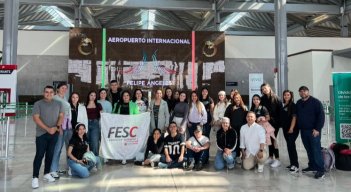 37 estudiantes viajaron a México