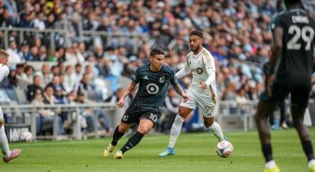 El colombiano actuó 63 minutos, dejando buenas sensaciones en su equipo y la afición.