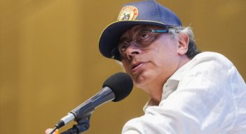 GUSTAVO PETRO 