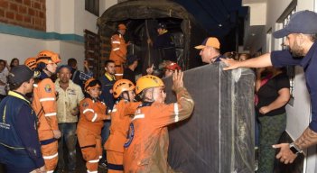 Damnificados comenzaron a recibir las ayudas humanitarias. 