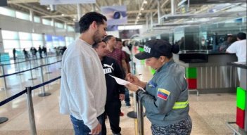 Este 15 de mayo arribó a Caracas un vuelo del programa Vuelve a la Patria procedente de Miami con 162 personas