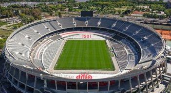 Una noche en El Monumental: una experiencia para futboleros