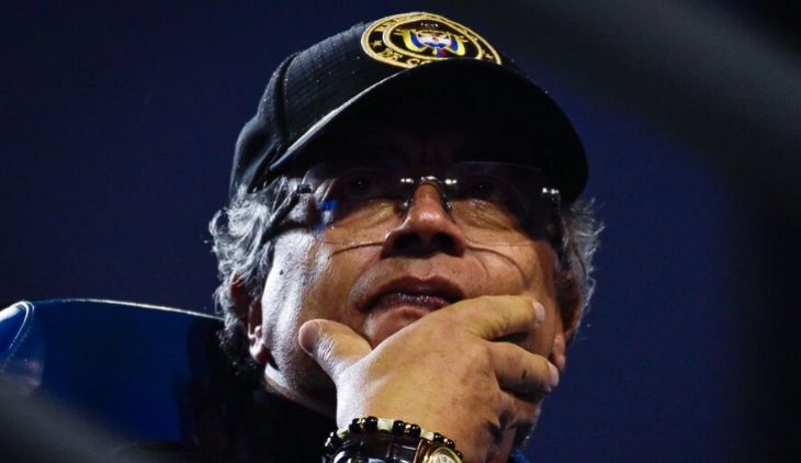 "CUERPO DE CAMILO TORRES SERA DEPOSITADO CON HONORES": PETRO