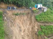 En el sitio San Pedro, de la vereda El Asilo, se produjo el colapso de la banca carreteable./Foto cortesía
