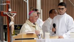 Monseñor José Libardo Garcés está en el ojo del huracán por presunta deuda millonaria de la que se le acusa/Foto archivo