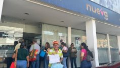 Pacientes de Nueva Eps denuncian la no entrega de medicamentos y también el cambio de horarios de atención