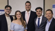 Estudiantes ingeniería multimedia