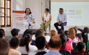 Panel en el foro Resiste la paz.
