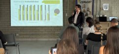 ●	Más de 25 empresas y entidades técnicas participaron en Medellín en la Mesa de Trabajo y Networking Empresarial en Sostenibilidad, convocada por AJE, Alico, Fractal y Circulab.